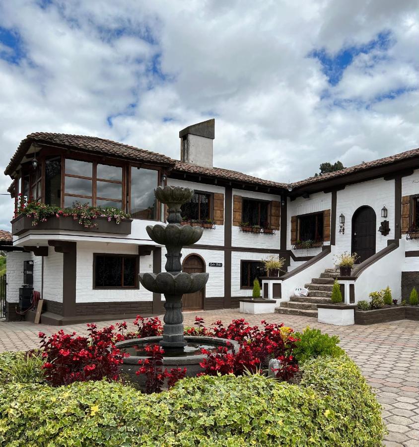Hacienda Santa Ana Lodging Guamote Exterior photo