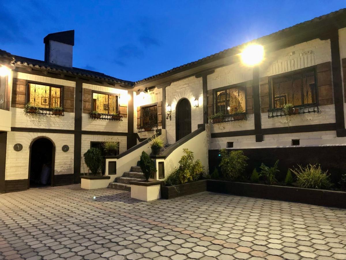 Hacienda Santa Ana Lodging Guamote Exterior photo